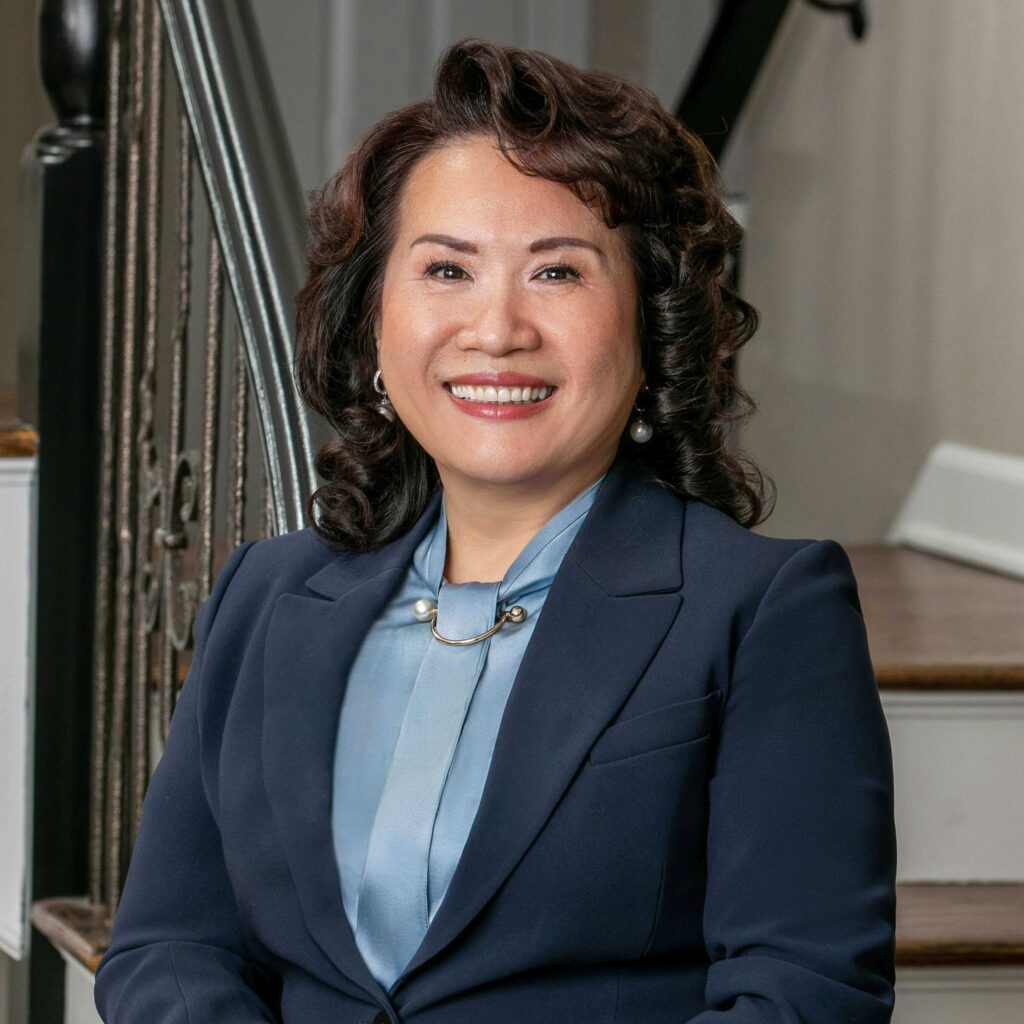 Portrait of Jane Lee, a top-producing real estate agent serving the North Chicago real estate market.